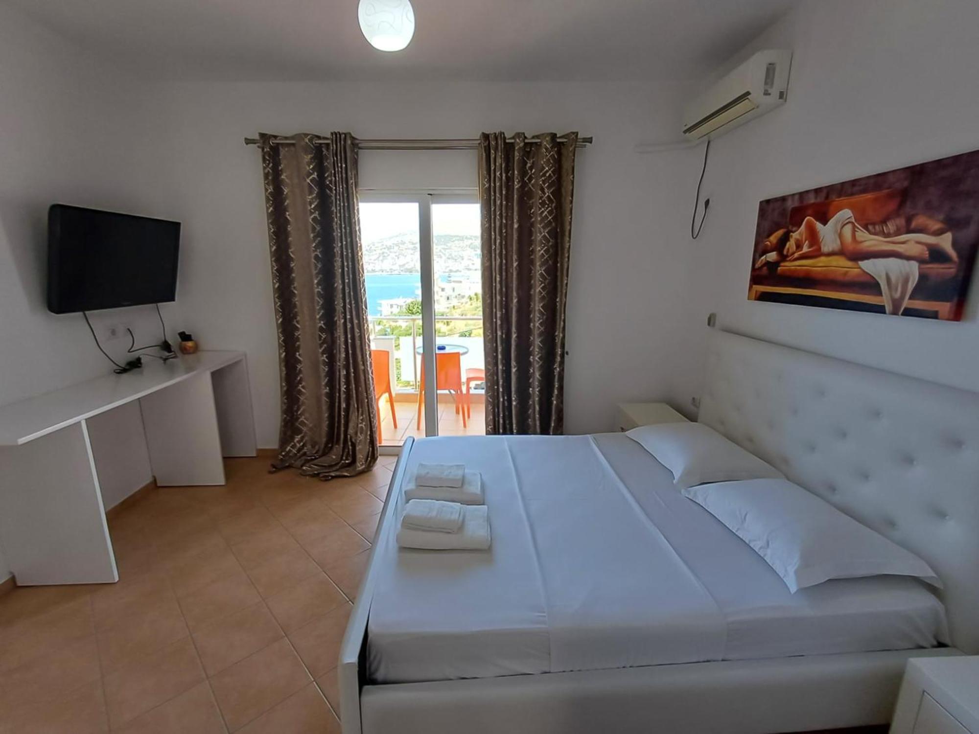 Hotel Sherifi Sarande Exterior photo