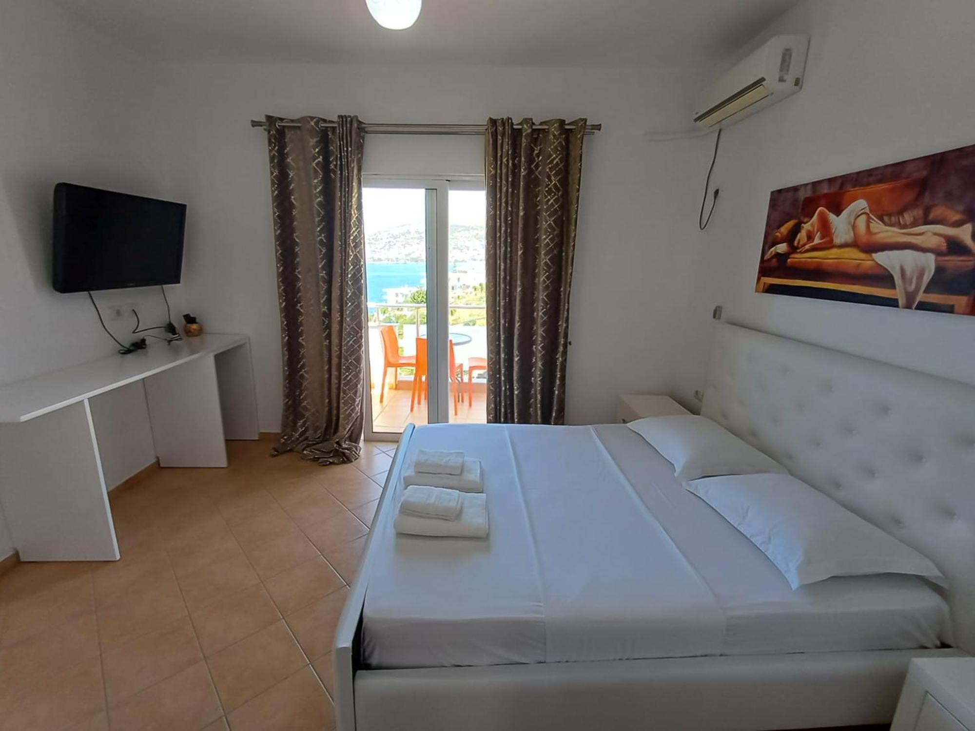 Hotel Sherifi Sarande Exterior photo