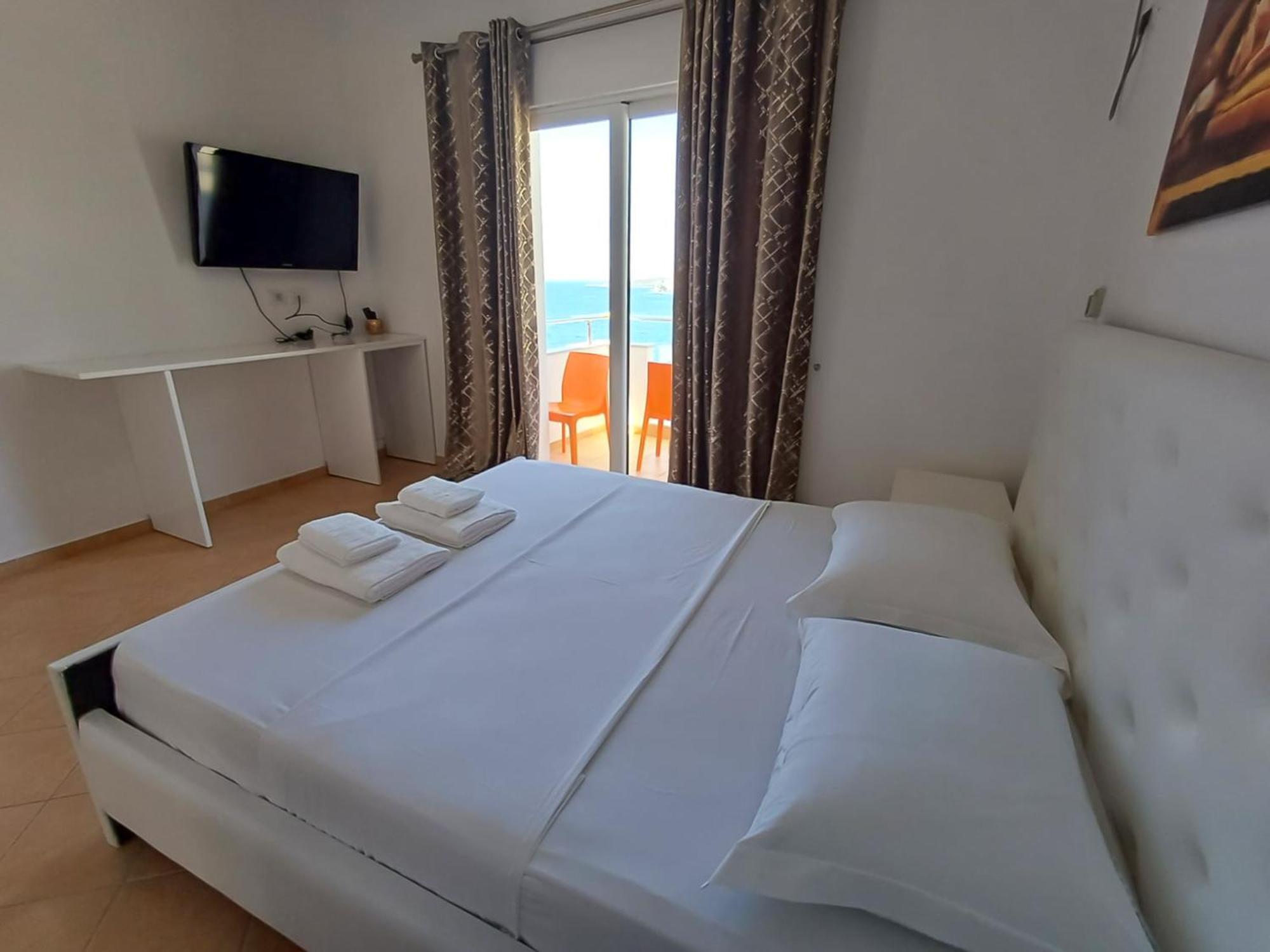 Hotel Sherifi Sarande Exterior photo
