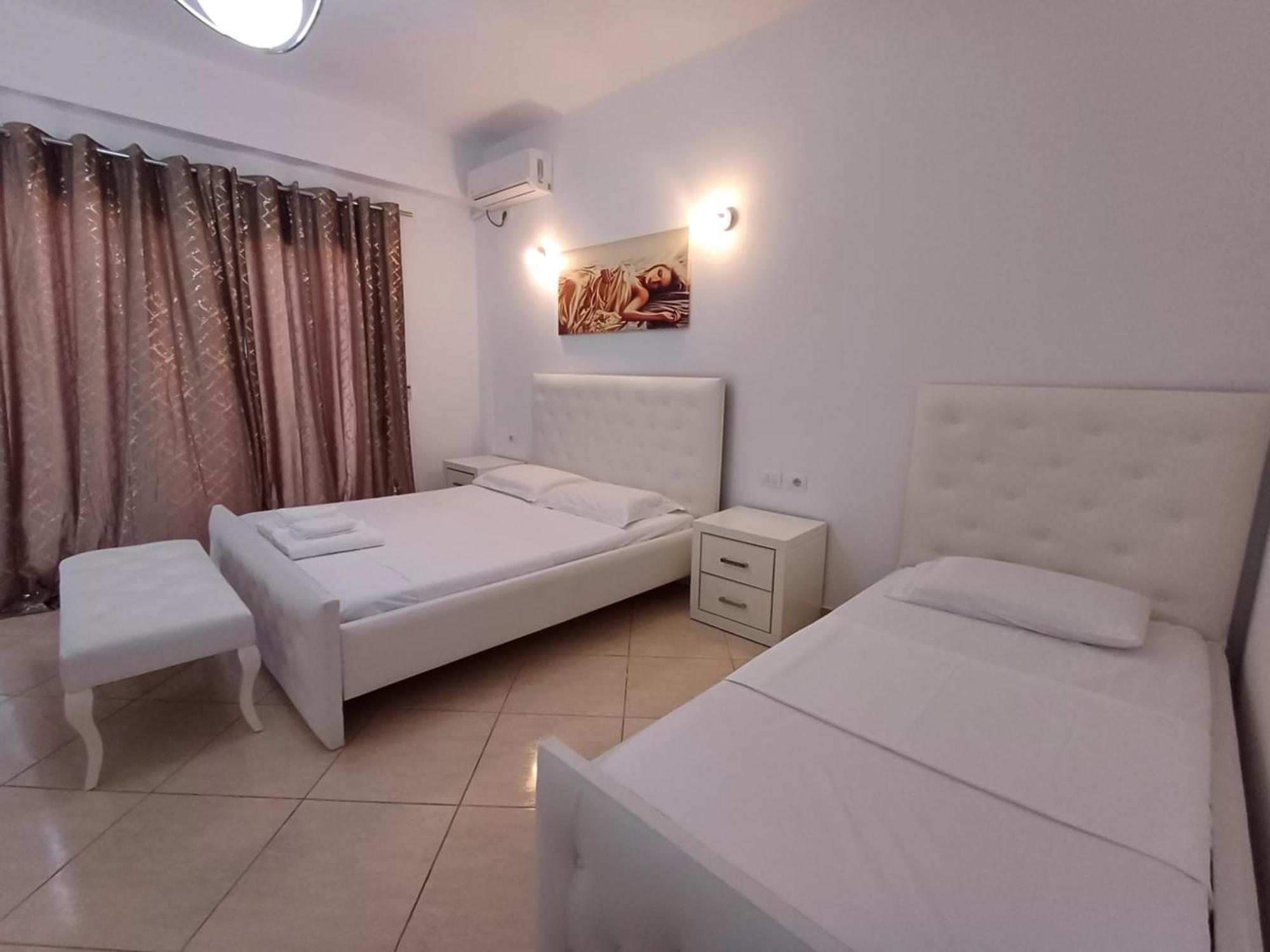 Hotel Sherifi Sarande Exterior photo