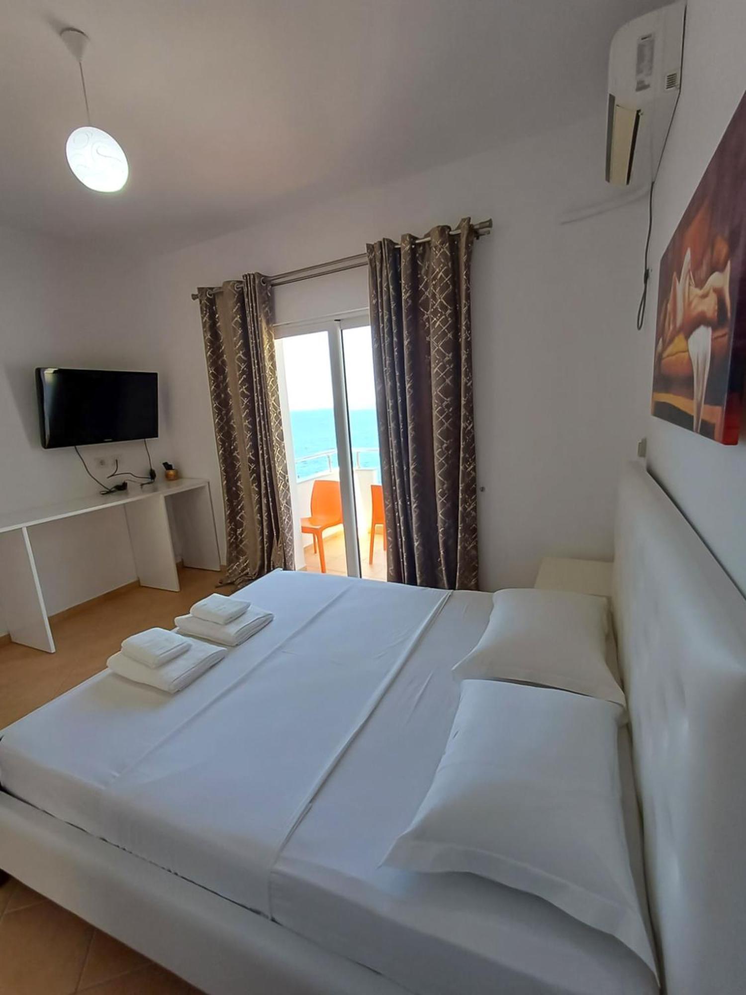 Hotel Sherifi Sarande Exterior photo