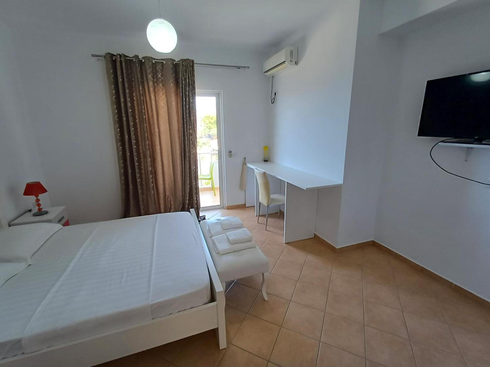 Hotel Sherifi Sarande Exterior photo