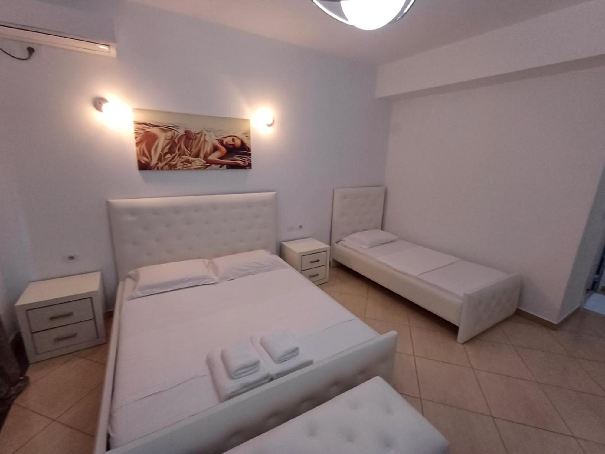 Hotel Sherifi Sarande Exterior photo